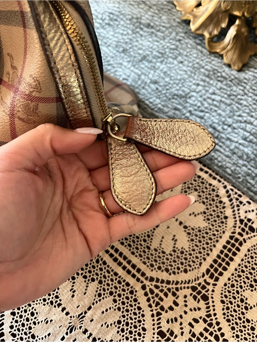 Burberry Purse - Picture 6 of 16